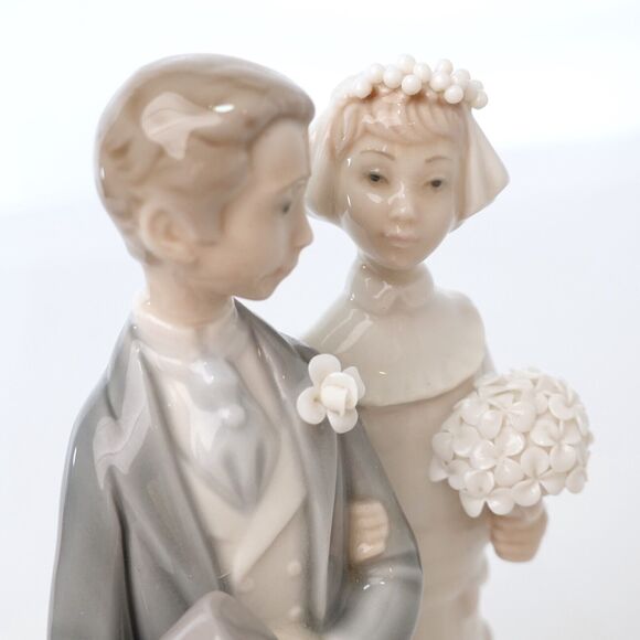 Vtg LLADRO 'BRIDE & GROOM' FIGURINE Handmade Porcelain Retired 4808 - Picture 15 of 16